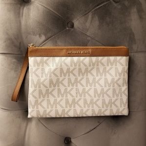 Michael Kors clutch
